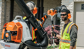 How to Find and Hire a Landscaper